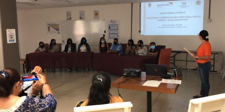 Realizan en Los Cabos conversatorio “Destinos turísticos seguros para niñas niños y adolescentes’’