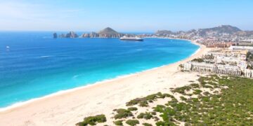 Continúan playas de Los Cabos como las mejores del continente americano