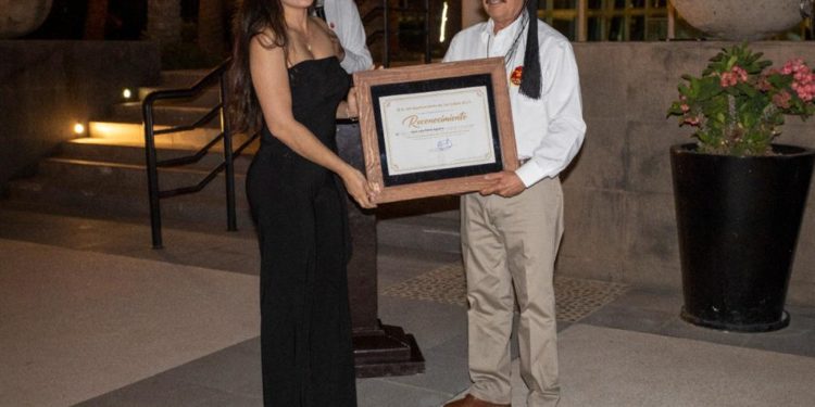 El XIV Ayuntamiento de Los Cabos reconoce a la Fundación Shriners por su labor de ayuda a la niñez que ha sufrido alguna quemadura