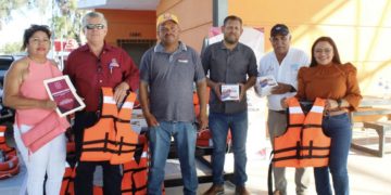 RECIBEN PRODUCTORES PESQUEROS Y ACUÍCOLAS DE PUERTO SAN CARLOS APOYOS POR 2.5 MDP