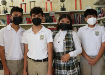 RECIBIERON VALES PARA ÚTILES Y UNIFORMES MÁS DE 132 MIL ALUMNOS DE NIVEL BÁSICO EN BCS