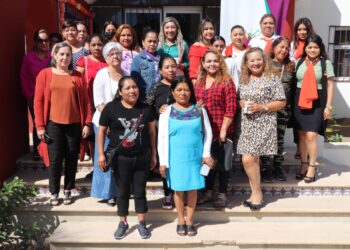 Para promover la igualdad y el respeto, imparten pláticas informativas en colonias de CSL