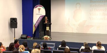 Con gran éxito, el Instituto de las Mujeres de Los Cabos impartió la conferencia “Buen Trato: Reivindicaciones al Derecho a una Vida Libre de Violencia”•