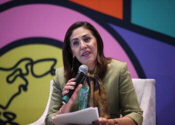 Analizan expertos el papel de las redes sociales digitales en la libertad de expresión• Comunicación de la sociedad en red presentarácada vez más ventajas y complejidades: Claudia Zavala