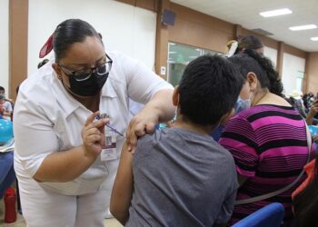 ESTE VIERNES HABRÁ NUEVA JORNADA DE VACUNACIÓN CONTRA COVID PARA NIÑOS DE 5 A 11 AÑOS•