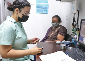 EN CENTROS DE SALUD ES PERMANENTE ATENCIÓN A PACIENTES CON DIABETES