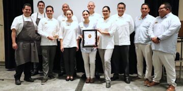 ENTREGA COEPRIS EL PRIMER DISTINTIVO SALUD A HOTEL DE LOS CABOS