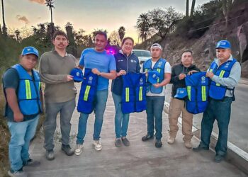 REALIZAN CAMPAÑA DE LIMPIEZA EN HEROICA MULEGÉ
