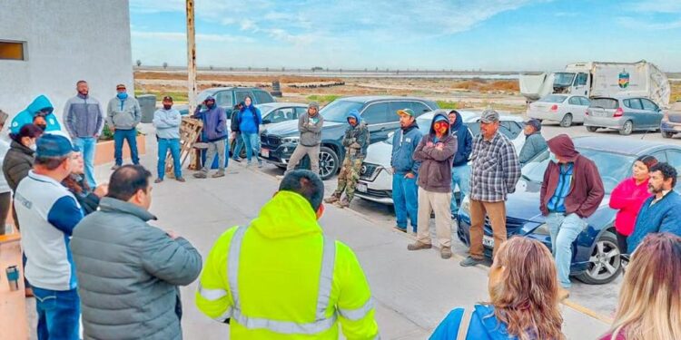 ENTREGA AYUNTAMIENTO UNIDAD DE APOYO PARA SERVICIOS PÚBLICOS EN GUERRERO NEGRO