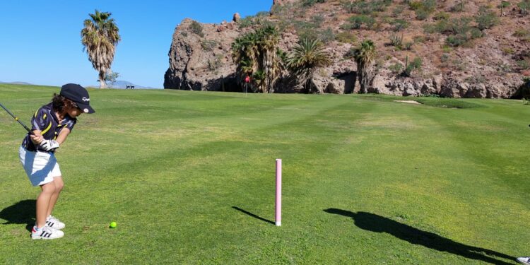 INICIA CON EL PIE DERECHO LA GIRA INFANTIL DE GOLF