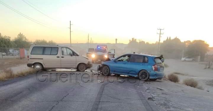 Tardan más de hora y media en llegar a atender a las víctimas de un accidente, y cuando llegan, resulta que no eran paramédicos, eran los de la basura