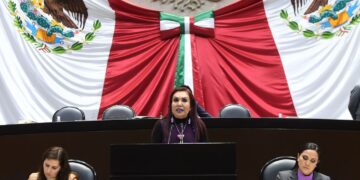 Dip. Sonia Murillo, cuestiona en su comparecencia en la Cámara De Diputados a la Secretaria de #Bienestar Ariadna Montiel Reyes, que a 4 años de este gobierno, la pobreza sigue en aumento por las malas decisiones en política social.