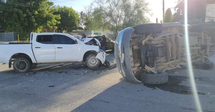 Fuerte accidente se acaba de registrar en las calles Ocampo y 20 de Noviembre de la ciudad de La Paz.