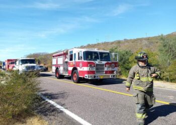 Durante esta mañana, en coordinación de la Guardia nacional, Policía municipal y Sapa atendimos un accidente tipo volcadura, en el tramo carretero La Paz- San Antonio.