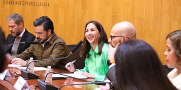 Tiene IMSS responsabilidad institucional para ser referente en materia de derechos humanos: Zoé Robledo