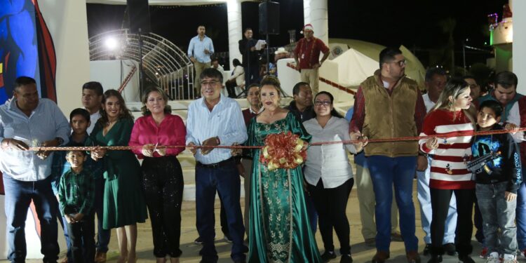 Con un último y tradicional encendido del árbol navideño, Los Cabos recibe la navidad en las 4 delegaciones y cabecera municipal