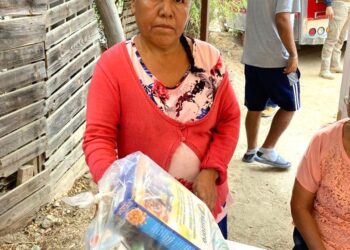 Para otorgar apoyos en materia de salud, seguridad y asistencia social, el Gobierno Municipal continúa realizando jornadas sociales en CSL