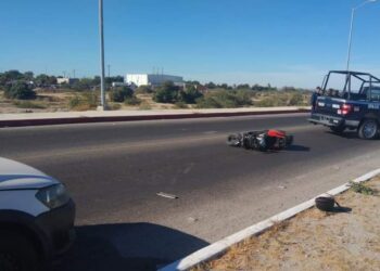 Accidente de tránsito tipo choque entre un vehículo y una motocicleta en las libramiento Daniel Roldán y Carabineros