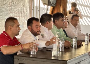 Gracias a la buena administración y finanzas sanas, el equipo de Oomsapas Los Cabo recupera y rehabilita la Palapa en San Bernabé•