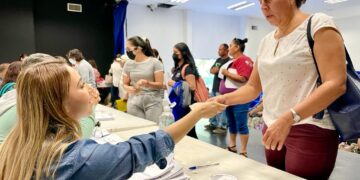 Entrega Gobierno de Los Cabos becas educativas a 3 mil 770 estudiantes del municipio