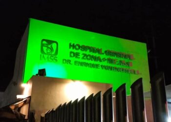 Ilumina IMSS BCS hospitales y oficinas administrativas de color verde, por Día Internacional contra la Corrupción