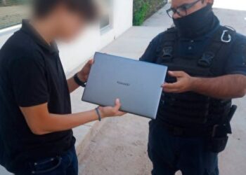 Policia Municipal Recupera Lap Top De estudiante .