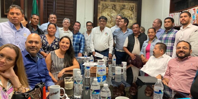 Acuerdan Gobierno Municipal y empresarios del Centro Histórico de SJC el manejo del 80% en decibeles