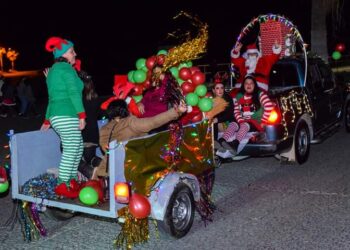 Así se vivió el desfile de luces y festival navideño organizado por Casa de Cultura en #GuerreroNegro.