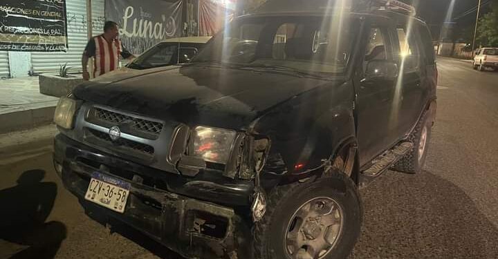 Accidente de tránsito tipo choque entre vehículos en las calles Gacelas y Universidad en la colonia El Calandrio, afortunadamente no hubo lesionados.