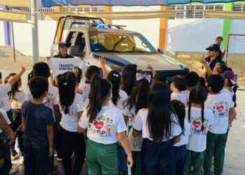 Seguridad Pública de Los Cabos fomenta el uso correcto del 9-1-1 entre estudiantes de nivel básico