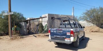 TRAS DISCUSIÓN POR LA PENSIÓN ALIMENTICIA DE UNA MENOR, PADRE Y PADRASTO TERMINAN AGARRADOS A GOLPES