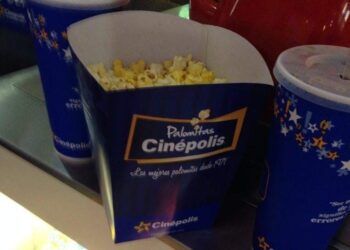 #DenunciaCiudadana Se quejan de Cinépolis en Plaza Patio de Cabo San Lucas.