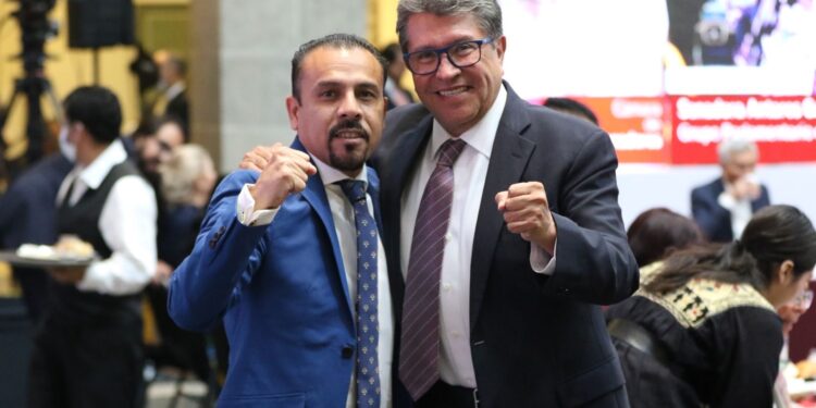 Apoya Ricardo Monreal iniciativa de más vacaciones del Senador Ricardo Velázquez• Seguirán a favor de que se amplíe el periodo vacacional por los derechos de las y los trabajadores del país.