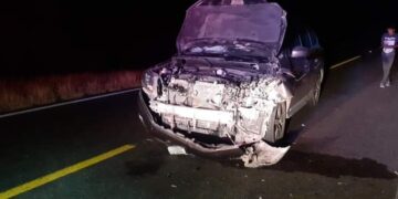 Accidente tipo choque contra semoviente en el kilómetro 87 tramo carretero la paz Ciudad Constitución afortunadamente los y tripulantes de este está Pathfinder no tienen lesiones, esto sucedió aproximadamente a las 00:23 de este día 6 de Diciembre