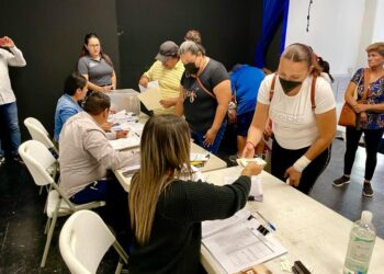 Entrega Gobierno de Los Cabos becas educativas a 3 mil 770 estudiantes del municipio