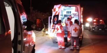 ENTERATE Esta noche se activa el protocolo de atención de incidente con múltiples víctimas intoxicadas por una sustancia desconocida, los hechos ocurrieron en las inmediaciones de puerto los cabos, Se atiende y traslada a 6 personas a un hospital privado con apoyo interinstitucional, se reportan estables.