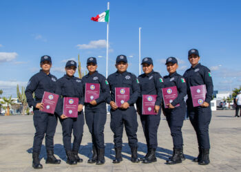 49 Policías Municipales culminan curso de Formación Inicial; se integrarán a las labores de vigilancia en el municipio de La Paz.