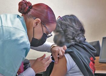 EMPRENDE SALUD ESTATAL JORNADAS VACUNACIÓN CONTRA EL VIRUS DEL PAPILOMA HUMANO