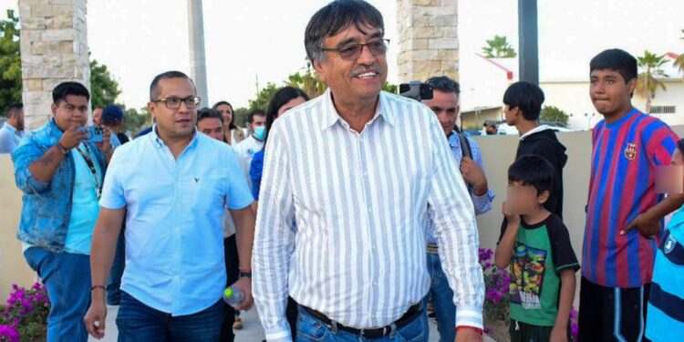 Anuncia alcalde Oscar Leggs Castro la inauguración de 22 obras de pavimentación en Los Cabos