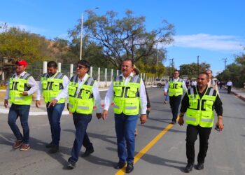 Con una inversión de más de $7 millones de pesos inaugura Gobierno de Los Cabos obra de pavimentación en Santiago
