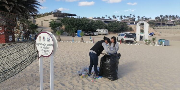 Mantiene Gobierno de Los Cabos en óptimas condiciones las playas de Los Cabos
