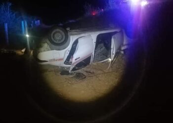 Accidente tipo volcadura en carretera transpeninsular tramo carretero La Paz-Todos