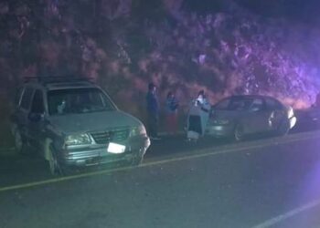 Accidente tipo choque entre vehículos la tarde de ayer alrededor de las 18:30 hrs en el km 49 de la carretera La Paz-Cabo San Lucas