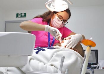 MÁS DE 75 MIL ATENCIONES BUCALES PROPORCIONÓ SALUD ESTATAL EN 2022•