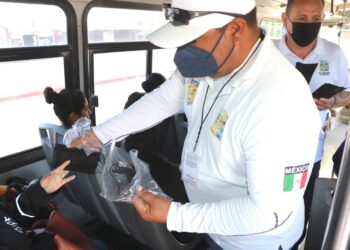 El cubrebocas es obligatorio en espacios cerrados y en el transporte público: Dirección de Transporte enLos Cabos