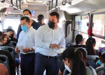Tras el regreso a clases, Gobierno de Los Cabos intensifica acciones en el transporte público para supervisar el cumplimiento de medidas sanitarias•
