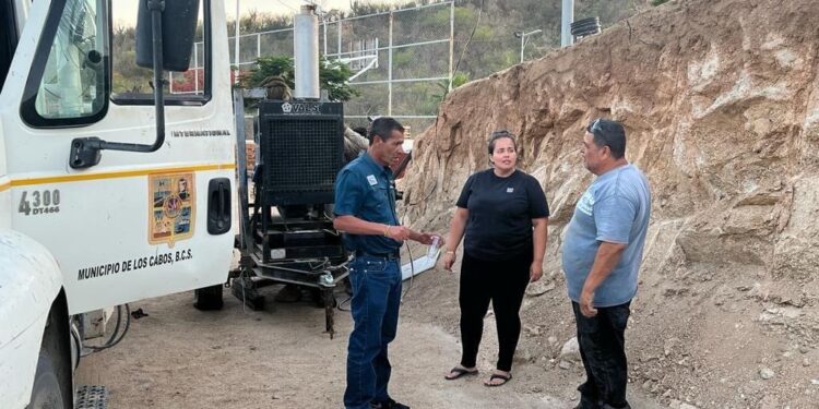 Personal de Servicios Públicos trabaja en la habilitación de vías alternas para evitar saturar el flujo vehicular •