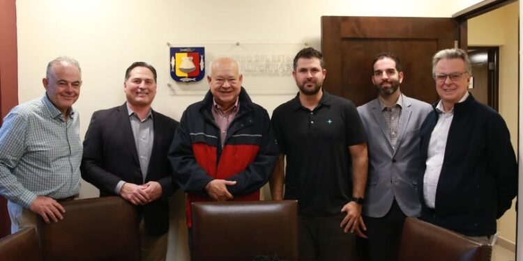 Se reúne VCC con empresarios extranjeros: