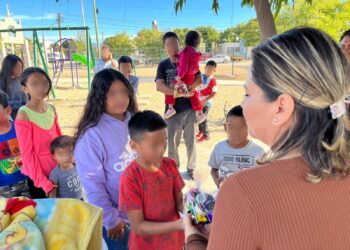 Inicia jornadas sociales la diputada Marbella González