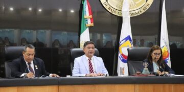 PODERES PÚBLICOS CONMEMORAN LOS 48 AÑOS DE LA PROMULGACIÓN DE LA CONSTITUCIÓN POLÍTICA DE BCS